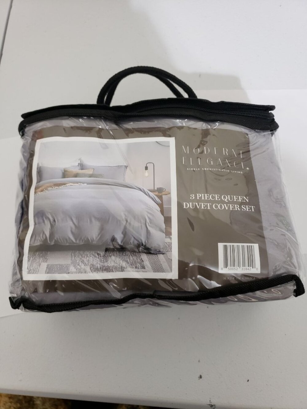 Moderne Elegance gray three piece duvet cover set, size Queen